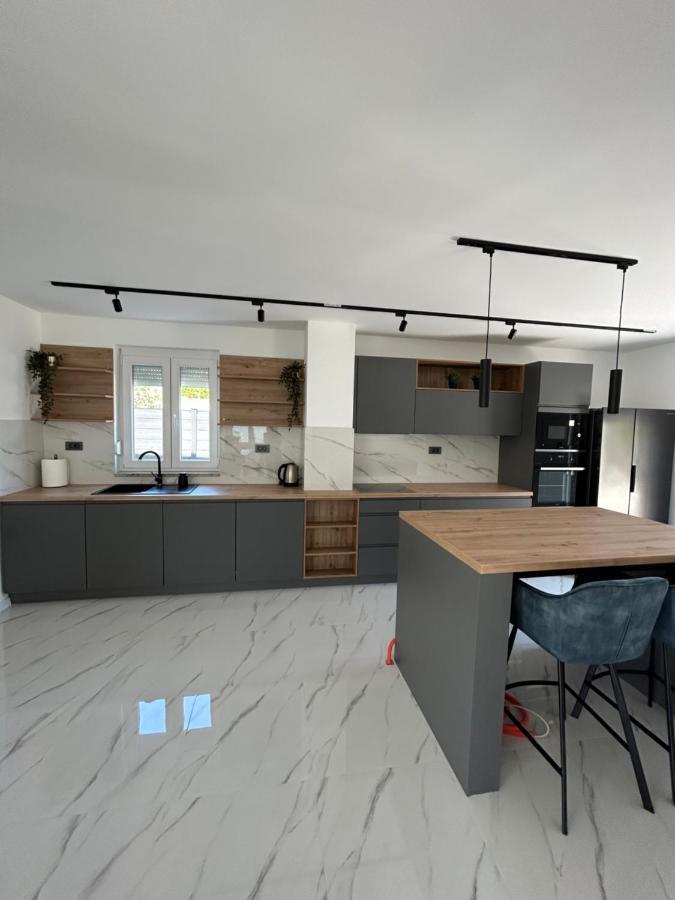 Villa Kety Baska  Luaran gambar