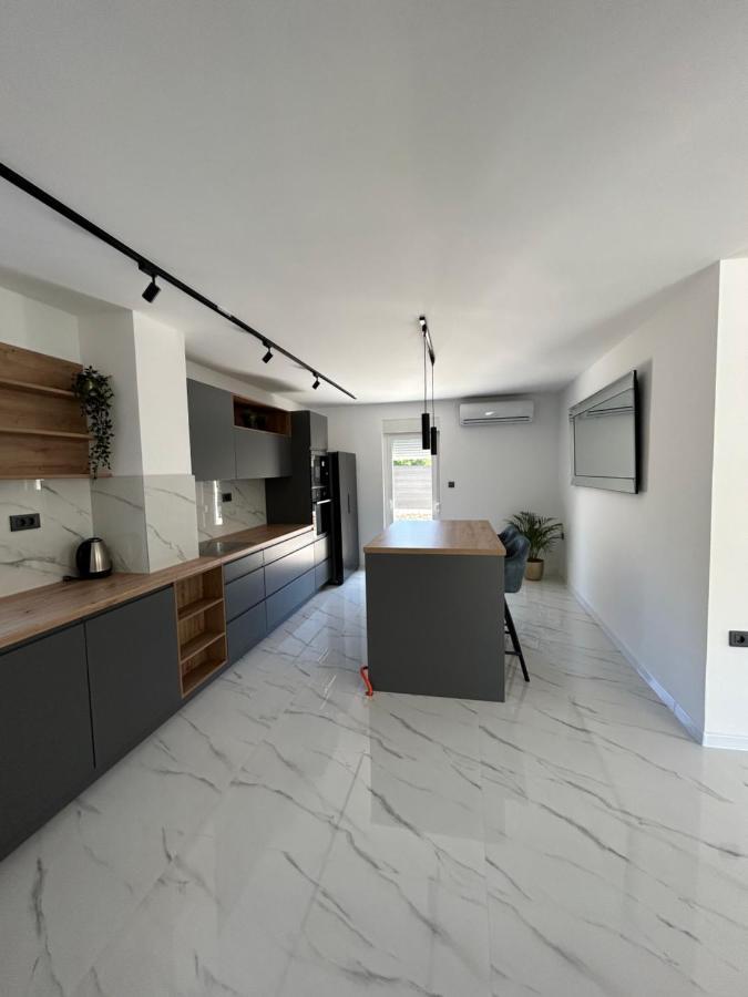 Villa Kety Baska  Luaran gambar